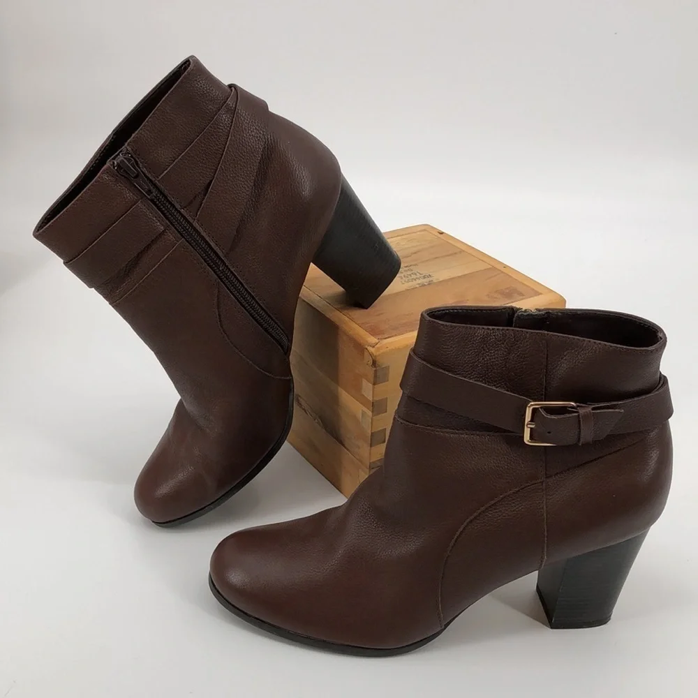 Cole Haan Signature Grand OS Booties Size 11B (H15-BR W02757 11B) Golden Buckle